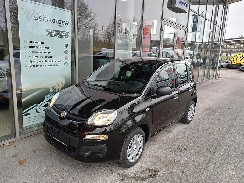 Neu Fiat Panda 69 PS (50 kW) 2025 Schwarz Limousine