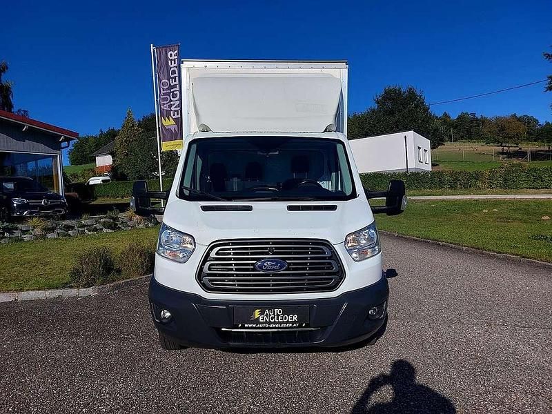 Gebraucht Ford Transit Trend 170 PS (125 kW) 2019 Weiß Van