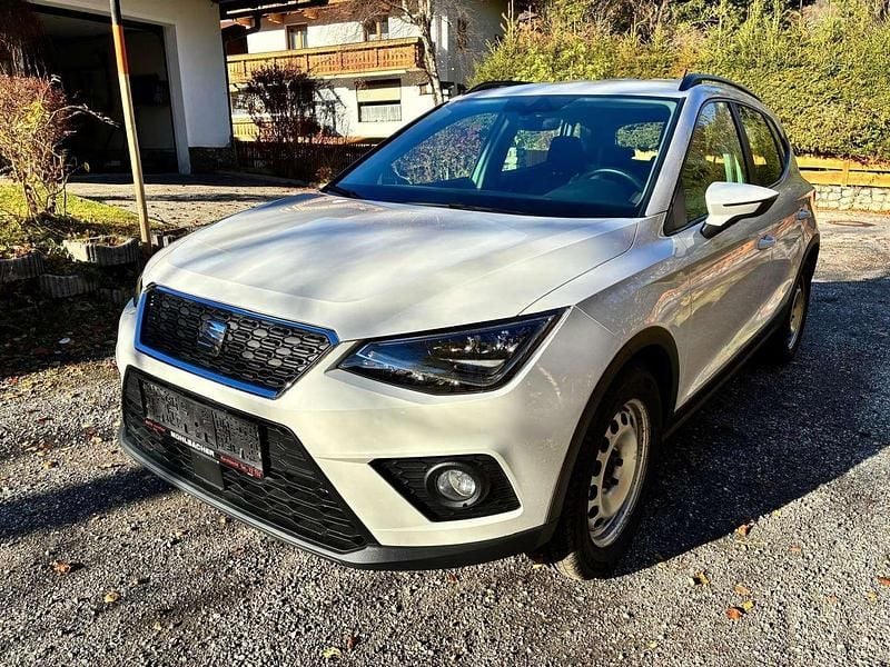 Weiß Gebraucht 2019 Seat Arona Style SUV | € 15.900 (Fairer Preis) - Bild 1/4