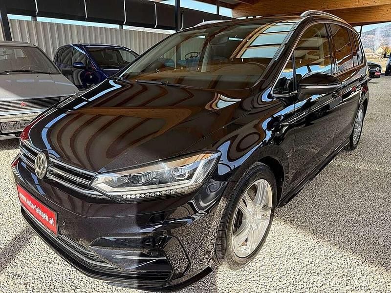 Gebraucht VW Touran Highline 150 PS (110 kW) 2019 Schwarz Van / Kleinbus