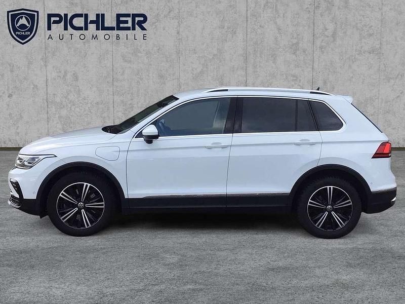 Gebraucht VW Tiguan Elegance 150 PS (110 kW) 2021 Weiss  normal SUV