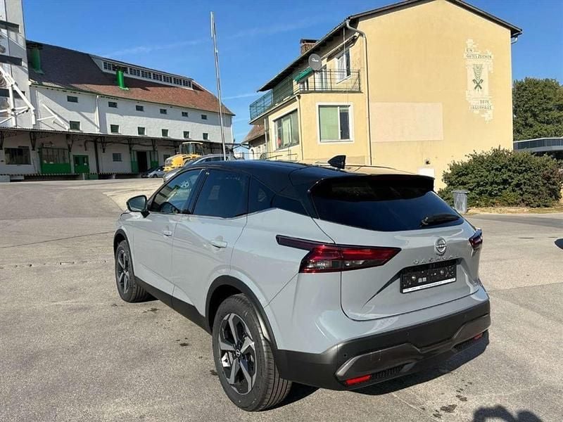 Gebraucht Nissan Qashqai N-Connecta 158 PS (116 kW) 2024 Schwarz SUV