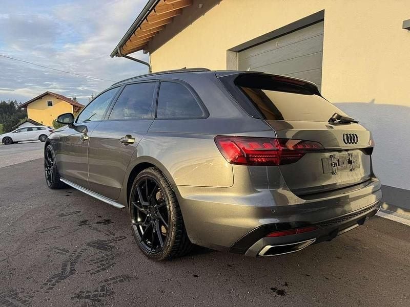 Gebraucht Audi A4 S-Line 190 PS (139 kW) 2020 Grau Kombi