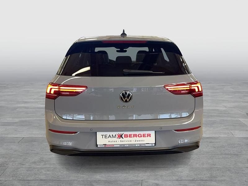 Neu VW Golf VIII 115 PS (84 kW) 2025 Mittelgrau  normal