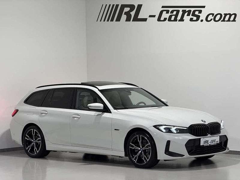 Gebraucht BMW 320e M Sport 204 PS (150 kW) 2023 Weiß Kombi