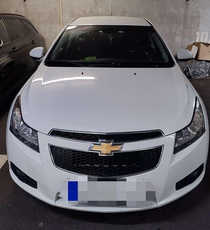 Gebraucht Chevrolet Cruze LT 131 PS (96 kW) 2012 Weiß Limousine