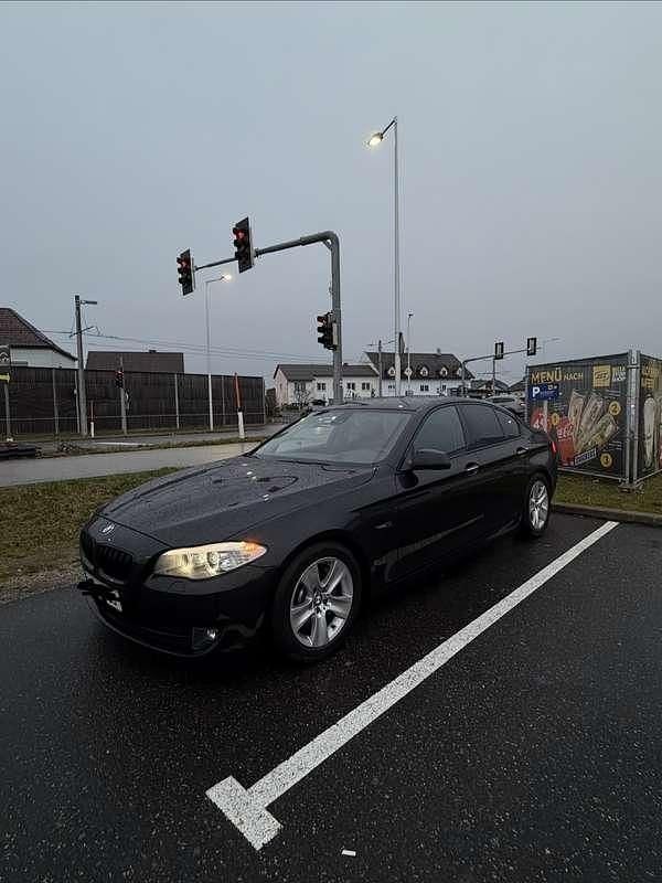 Gebraucht BMW 525 204 PS (150 kW) 2011 Schwarz Limousine