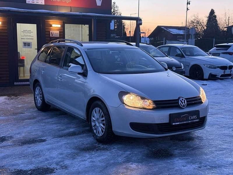 Gebraucht VW Golf VI 90 PS (66 kW) 2011 Beige Kleinwagen