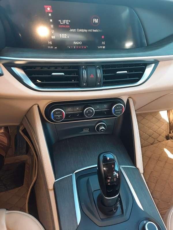 Gebraucht Alfa Romeo Stelvio 200 PS (147 kW) 2018 SUV