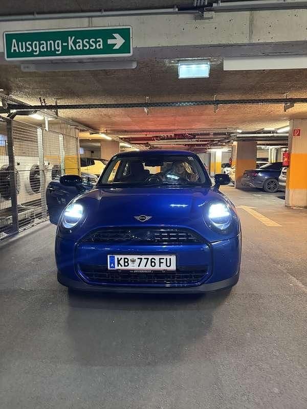 Gebraucht Mini Cooper 114 kW (156 PS) 2025 Kleinwagen