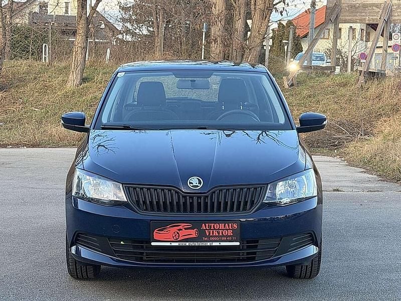 Gebraucht Skoda Fabia Joy 60 PS (44 kW) 2016 Blau Limousine