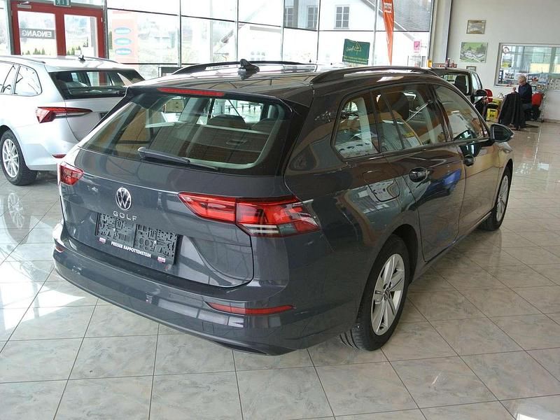 Gebraucht VW Golf VIII Life 116 PS (85 kW) 2022 Grau Kombi