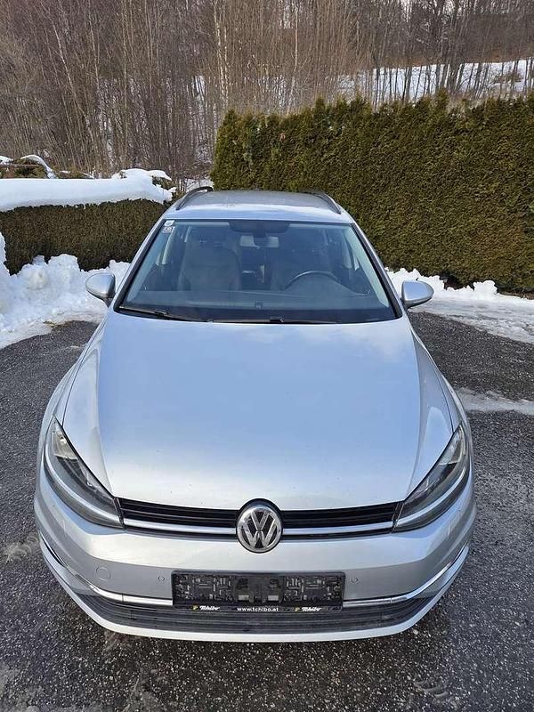 Gebraucht VW Golf VII Comfortline 110 PS (80 kW) 2017 Silber Kombi