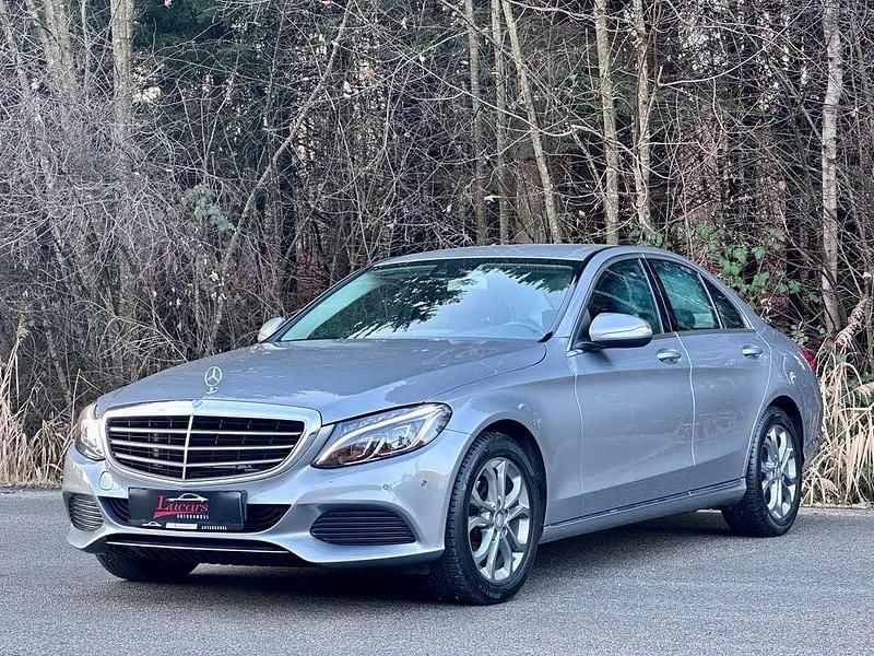 Grau Gebraucht 2015 Mercedes C180 Avantgarde Limousine | € 19.989 (Fairer Preis) - Bild 1/4