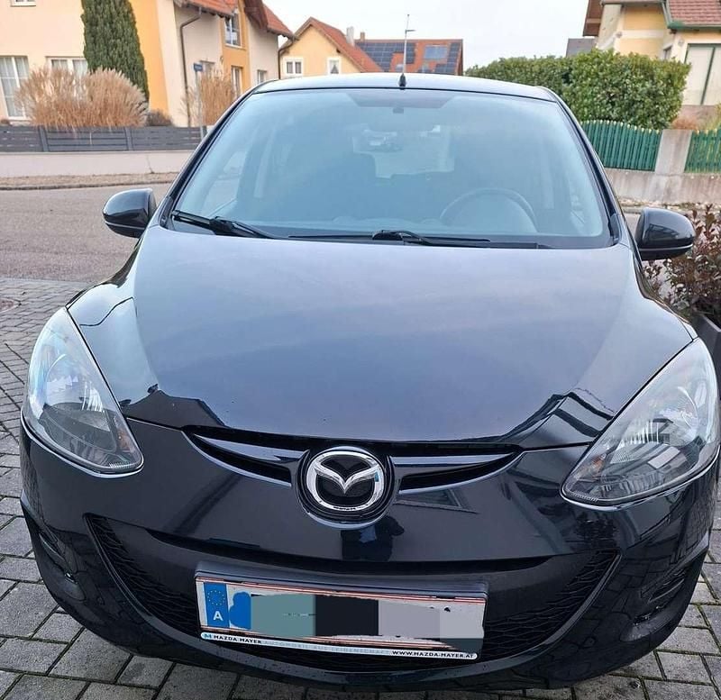 Schwarz Gebraucht 2014 Mazda 2 Limousine | € 5.600 (Fairer Preis) - Bild 1/4