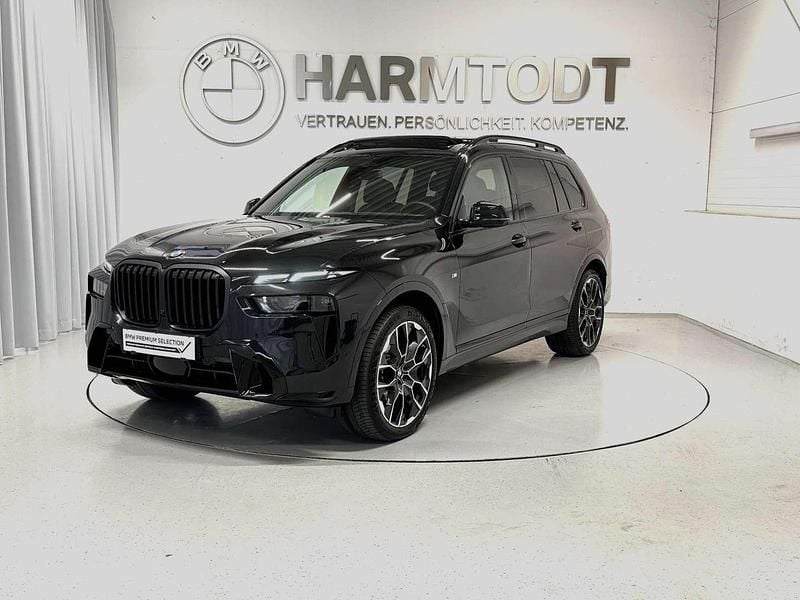 Gebraucht BMW X7 Efficient Dynamics 340 PS (250 kW) 2024 Saphirschwarz SUV