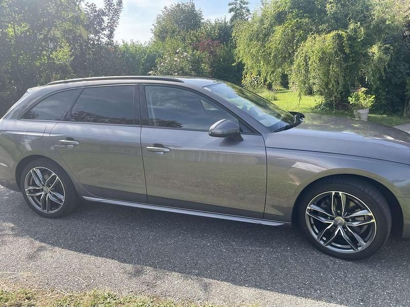 Gebraucht Audi A4 Advanced 163 PS (119 kW) 2021 Kombi