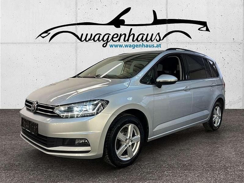 Gebraucht VW Touran Comfortline 150 PS (110 kW) 2017 Silber Van / Kleinbus