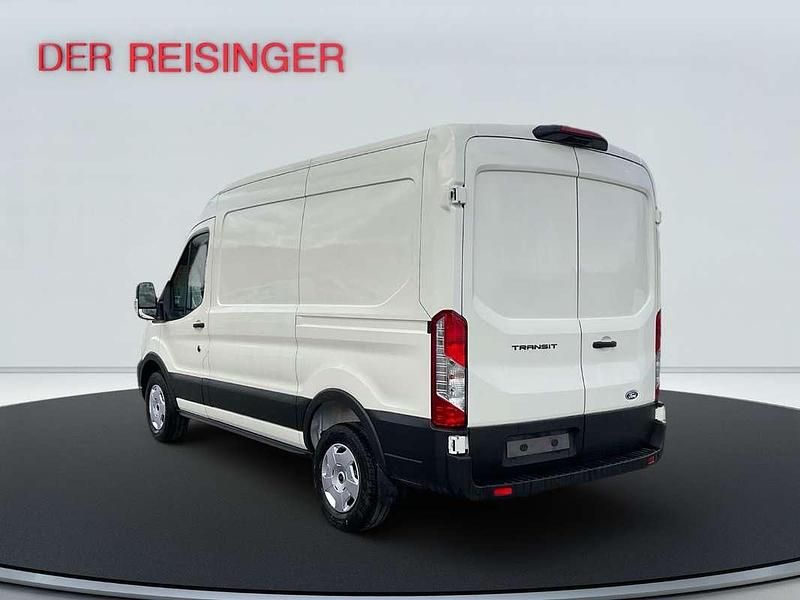 Gebraucht Ford Transit Trend 131 PS (96 kW) 2025 Weiß Van