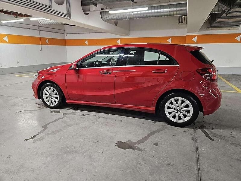 Gebraucht Mercedes A180 Edition 109 PS (80 kW) 2017 Rot Limousine
