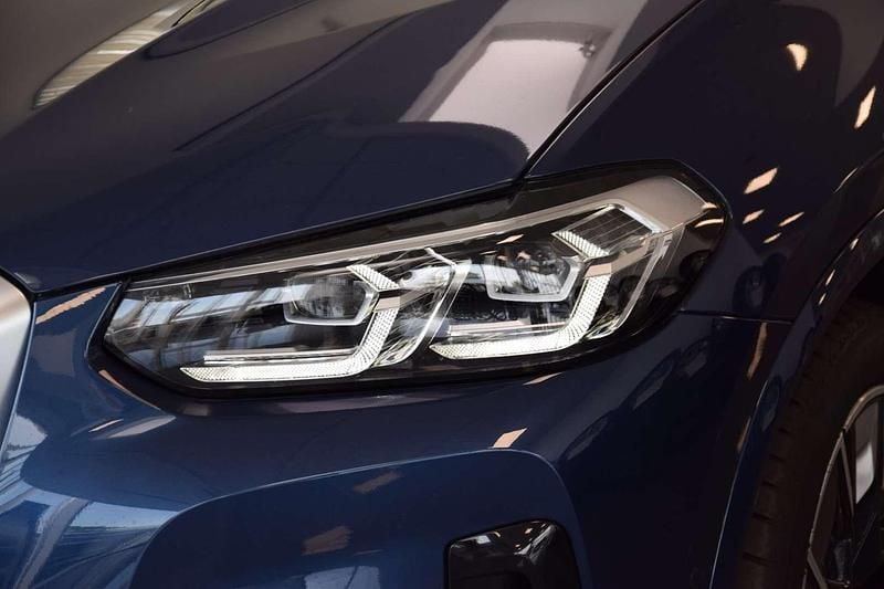 Gebraucht BMW iX3 M Sport 210 kW (286 PS) 2024 Phytonicblau SUV