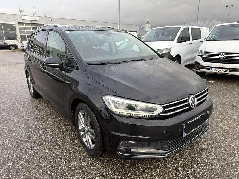 Gebraucht VW Touran 150 PS (110 kW) 2017 Schwarz Van / Kleinbus