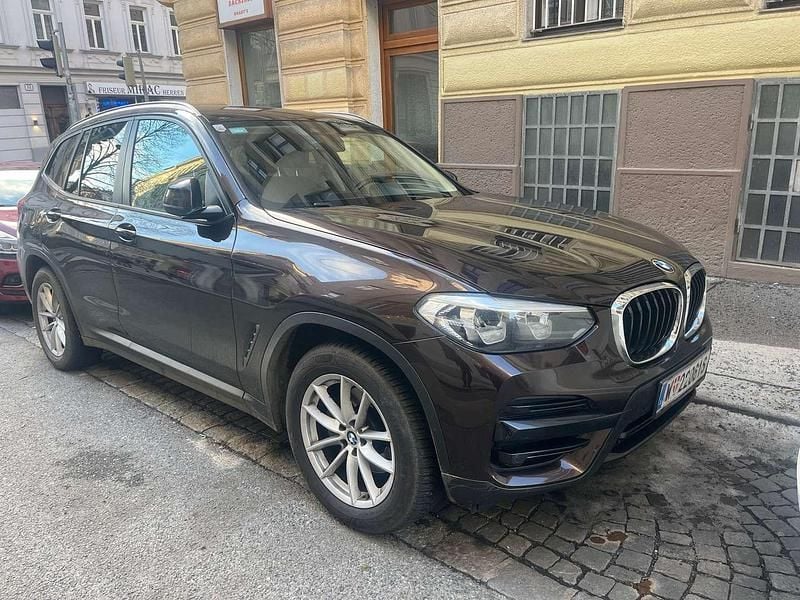 Braun Gebraucht 2018 BMW X3 Advantage SUV | € 31.300 (Teuer) - Bild 1/4