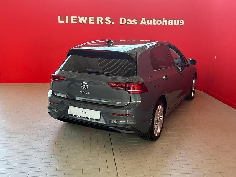Neu VW Golf VIII 115 PS (84 kW) 2026 Mittelgrau  metallic Limousine