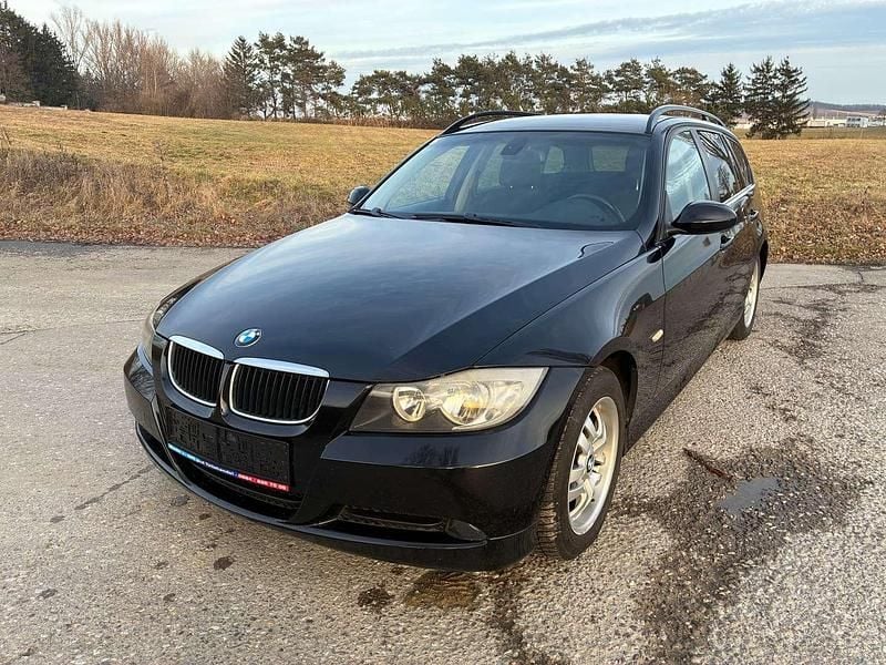 Gebraucht BMW 318 Advantage 122 PS (89 kW) 2006 Schwarz Kombi