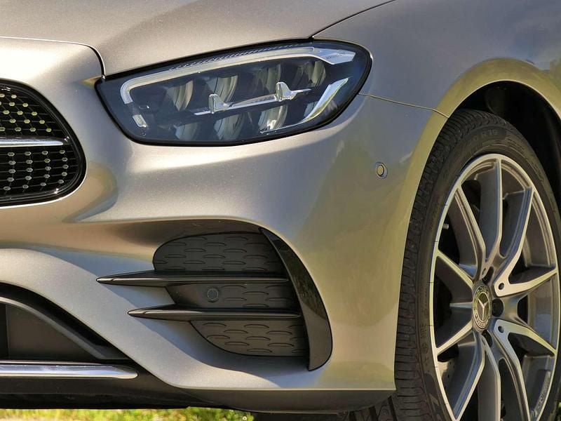 Gebraucht Mercedes E220 194 PS (142 kW) 2023 Gold Cabrio