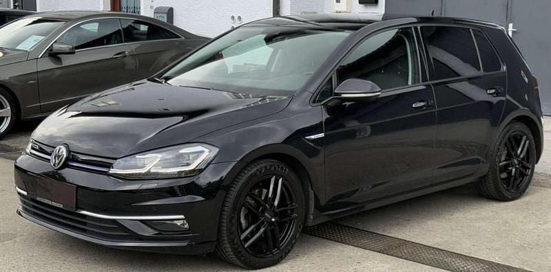 Gebraucht VW Golf Comfortline 131 PS (96 kW) 2018 Limousine