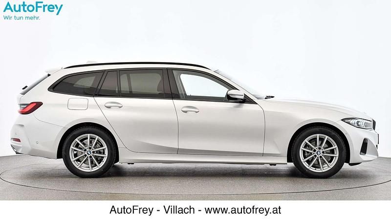 Gebraucht BMW 318 Efficient Dynamics 150 PS (110 kW) 2024 Weiß Kombi