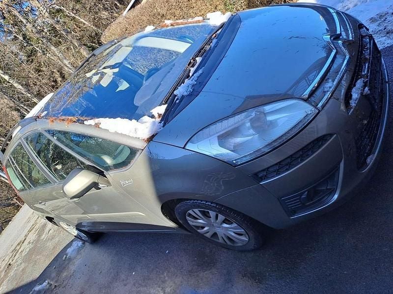 Gebraucht Citroën Grand C4 Picasso SELECTION 111 PS (81 kW) 2011 Van / Kleinbus