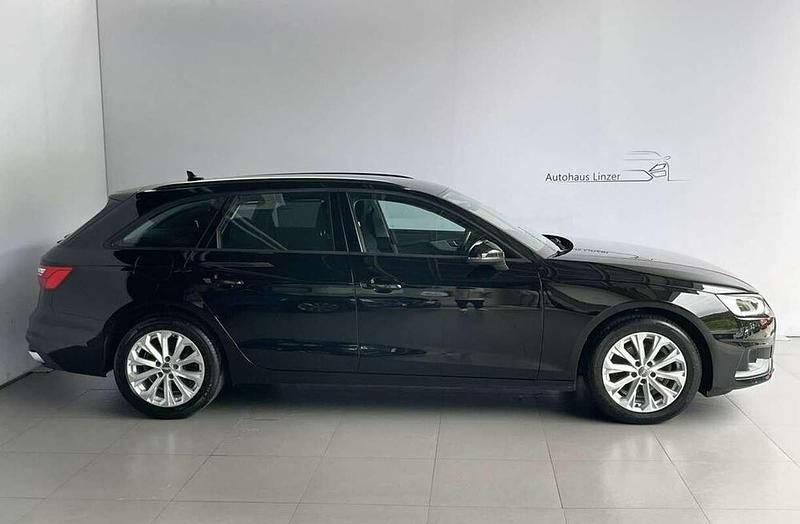 Gebraucht Audi A4 Basis 190 PS (139 kW) 2019 Schwarz Kombi