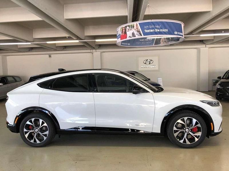 Gebraucht Ford Mustang Mach-E 189 kW (258 PS) 2021 Weiß SUV
