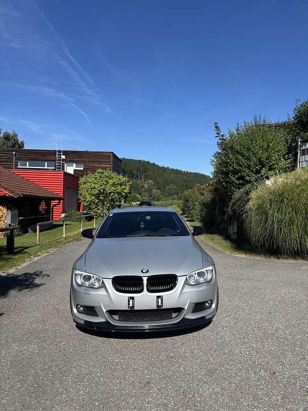 Gebraucht BMW 335 306 PS (225 kW) 2011 Coupé