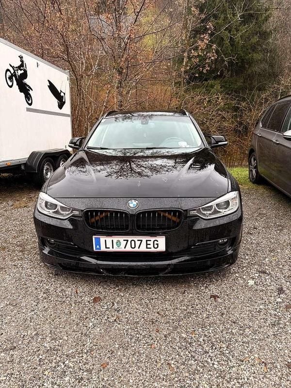 Gebraucht BMW 320 Luxury Line 184 PS (135 kW) 2012 Kombi