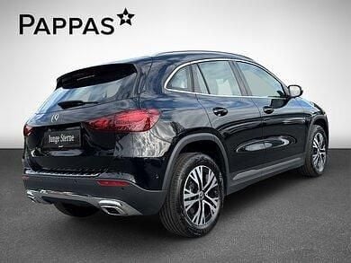 Gebraucht Mercedes GLA220 Progressive 190 PS (139 kW) 2025 Kosmosschwarz metallic SUV