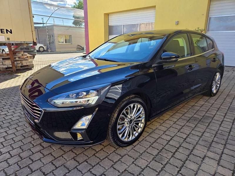 Gebraucht Ford Focus 120 PS (88 kW) 2021 Schwarz Kleinwagen