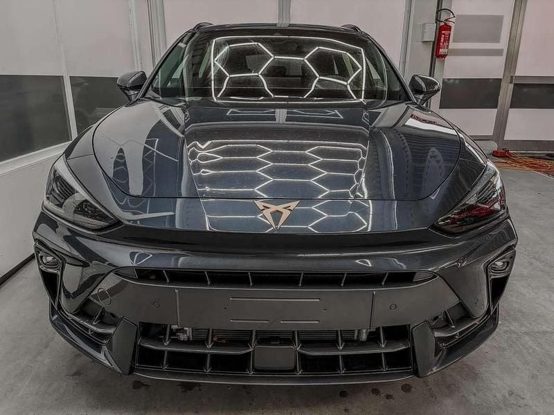 Neu Cupra Leon 150 PS (110 kW) 2025 Grau Kombi