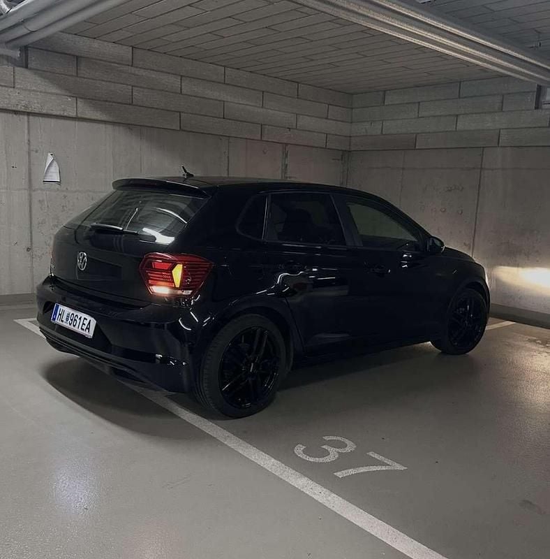Gebraucht VW Polo 65 PS (47 kW) 2018 Schwarz Limousine