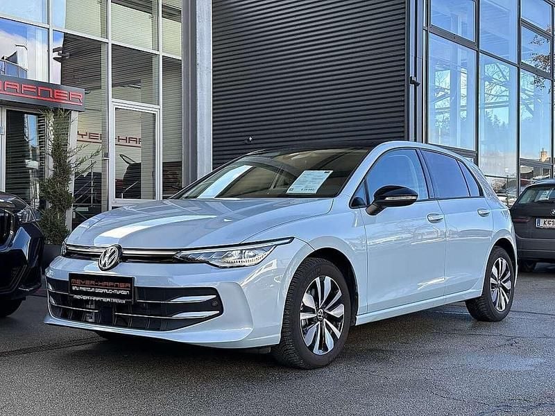 Gebraucht VW Golf VIII Goal 116 PS (85 kW) 2025 Blau Limousine