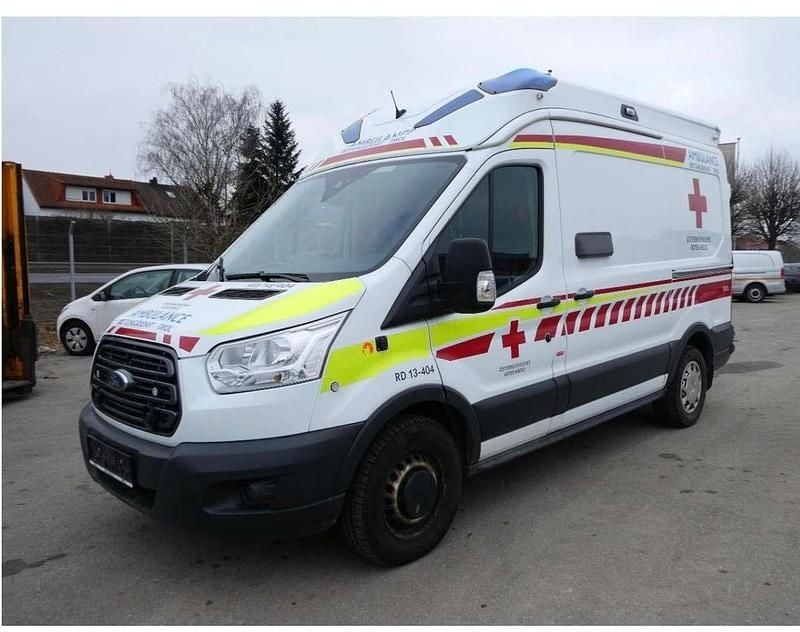 Gebraucht Ford Transit Trend 170 PS (125 kW) 2018 Weiß Limousine