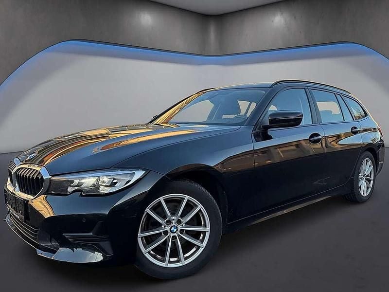 Gebraucht BMW 320 Sport Line 190 PS (139 kW) 2020 Schwarz Kombi