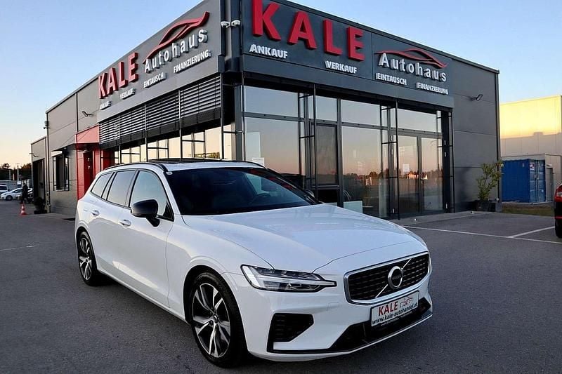 Weiß Gebraucht 2019 Volvo V60 R-Design Kombi | € 24.990 (Superpreis) - Bild 1/4
