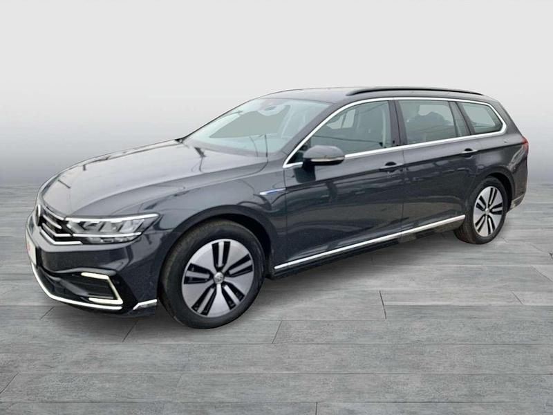 Gebraucht VW Passat GTE 156 PS (114 kW) 2020 Grau Kombi