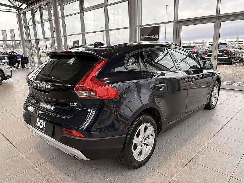 Gebraucht Volvo V40 CC Kinetic 150 PS (110 kW) 2015 Blau Kombi