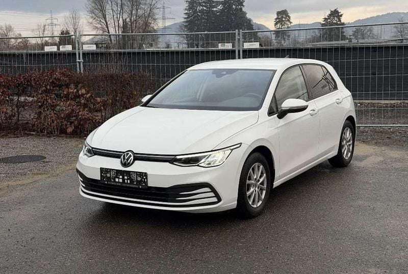 Gebraucht VW Golf VIII 90 PS (66 kW) 2021 Weiß Kleinwagen