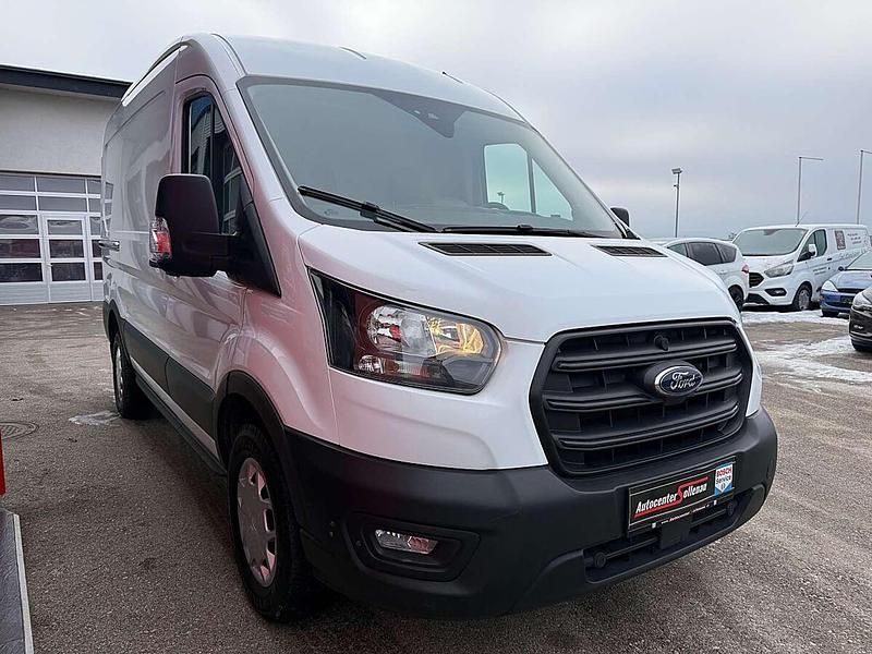 Gebraucht Ford Transit Trend 131 PS (96 kW) 2024 Weiß Van