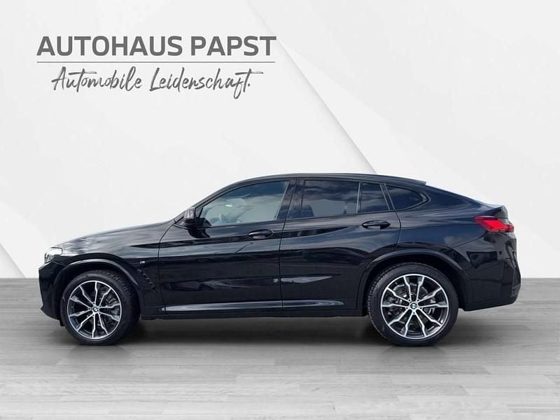 Gebraucht BMW X4 Sport Line 190 PS (139 kW) 2024 Schwarz SUV